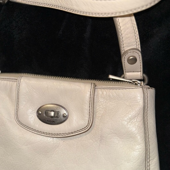 Fossil Cream Crossbody Bag with Adjustable Strap - Picture 6 of 14